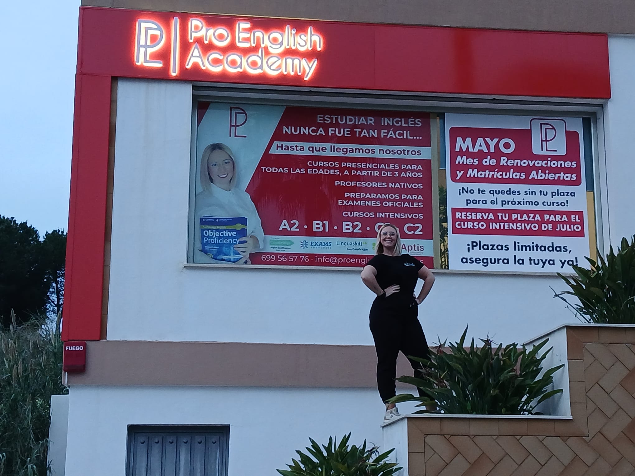 Publicidad de cursos de inglés en Pro English Academy Alhaurín El Grande